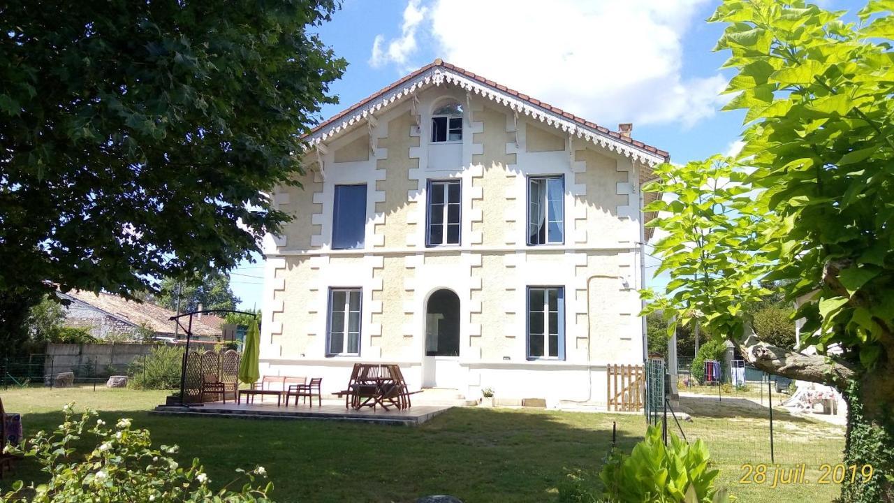 MontendreMontplaisir住宿加早餐旅馆 外观 照片