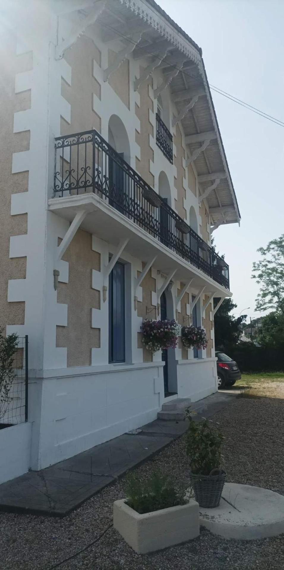 MontendreMontplaisir住宿加早餐旅馆 外观 照片
